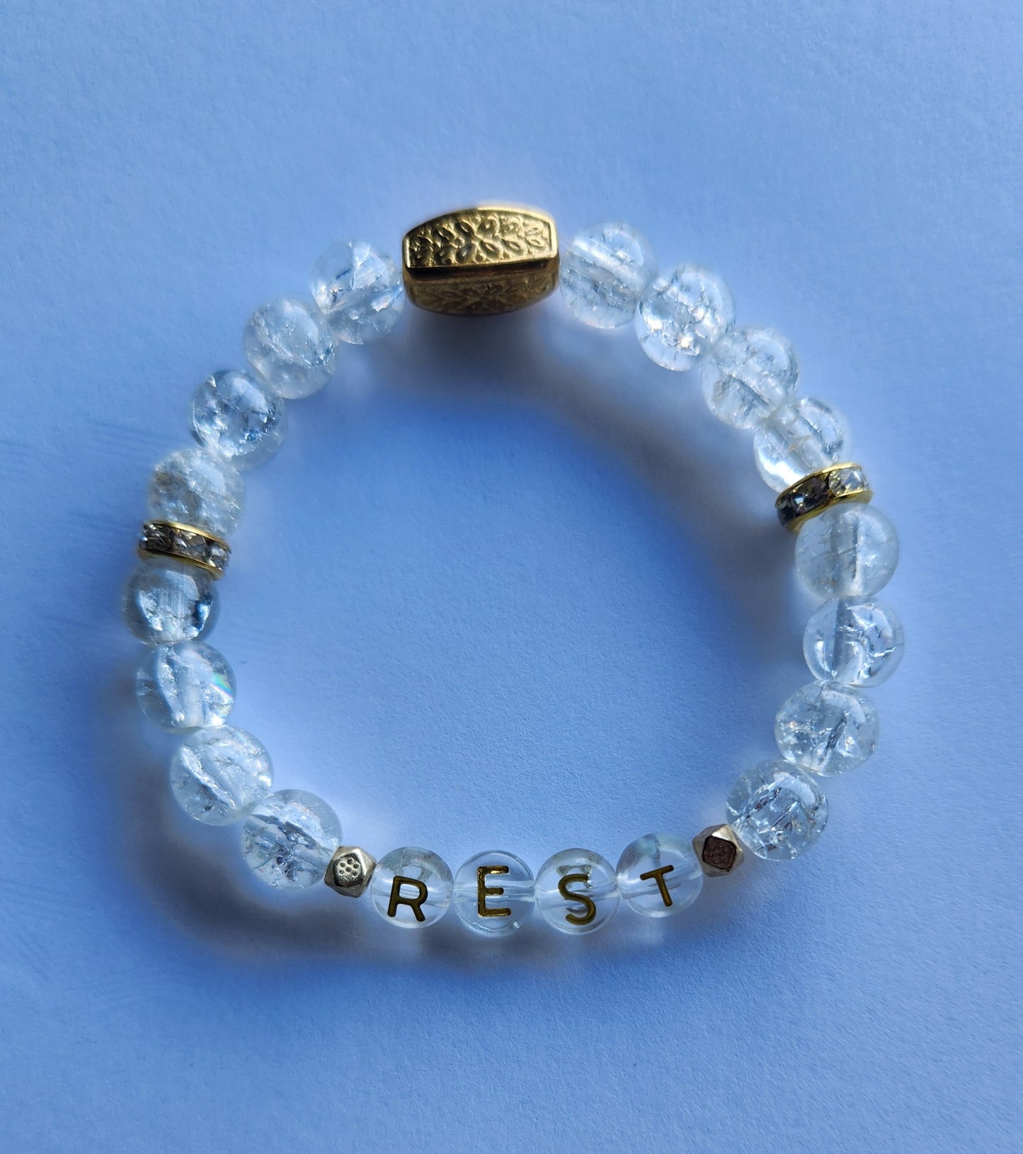 Rest beaded bracelet: Clear/Gold